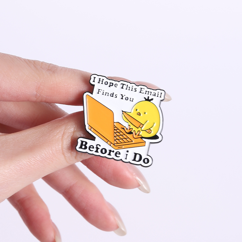 Broche Engraçado de Galinha Fo - Home Office Email avaliação e preço